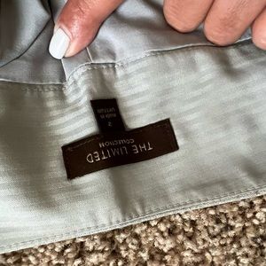 Barely Used The limited Pencil Skirt